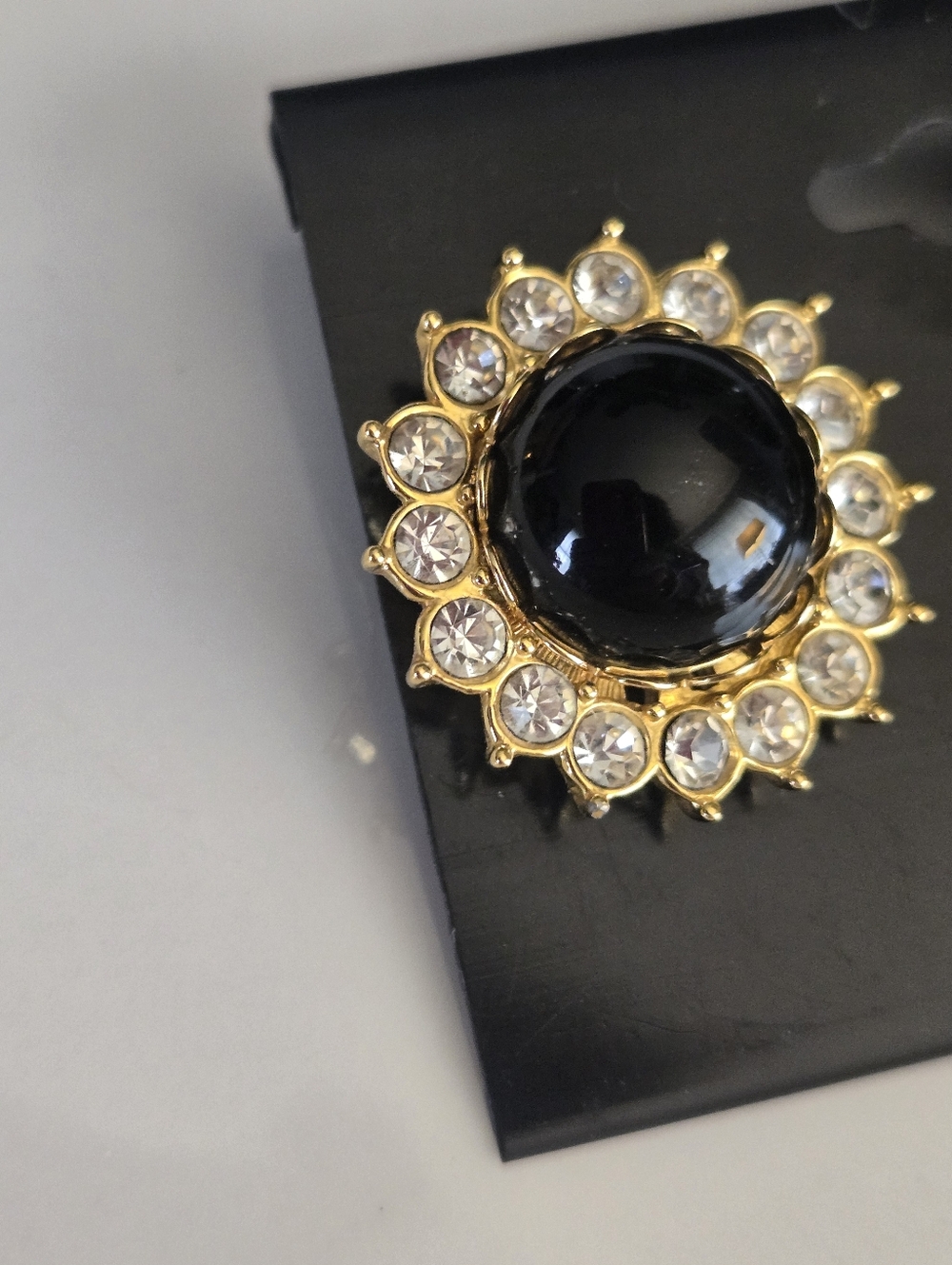 Black Cabochon Halo Rhinestone Stud Earrings - Picture 4 of 5